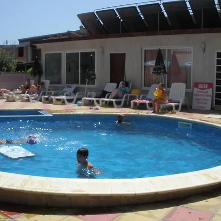 Hotel Peshev Family Nesebyr