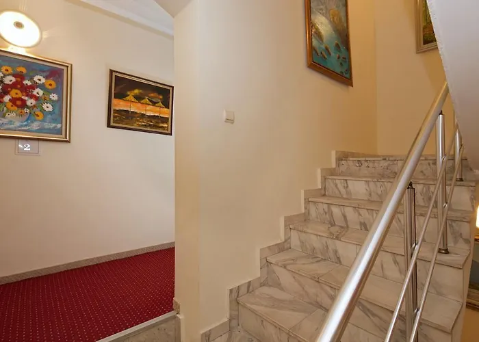 Peshev Family Hotel Nessebar
