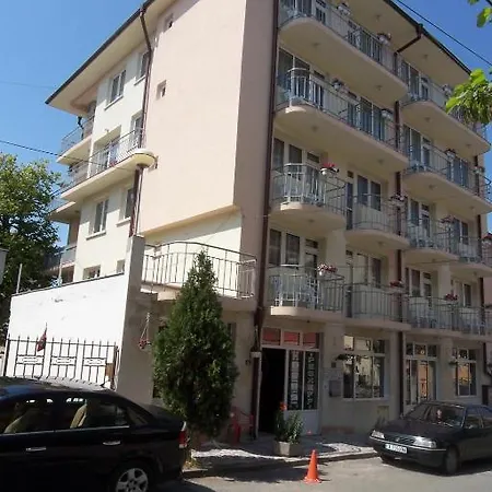 Peshev Family 3* Несебр