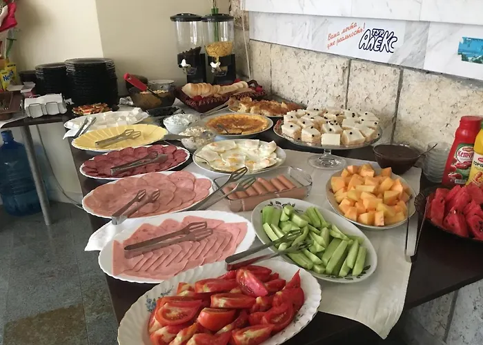 пешев семеен 3*