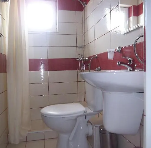 пешев семеен