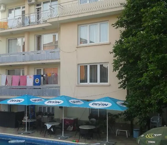 Хотел пешев семеен