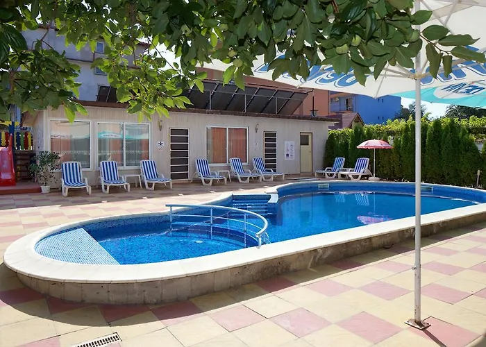 пешев семеен 3*